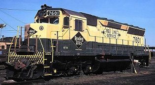 Fireman's side view of Reading SD-45 #7601.